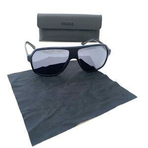 Guess Men’s Black Retro Racer Square Frame Sunglasses GF5054